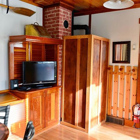 Banff Beaver Cabins Екстер'єр фото