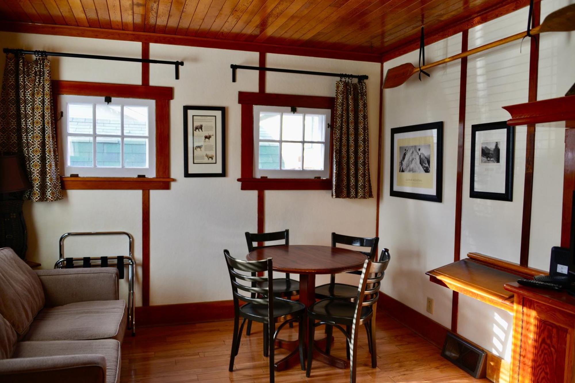 Banff Beaver Cabins Екстер'єр фото